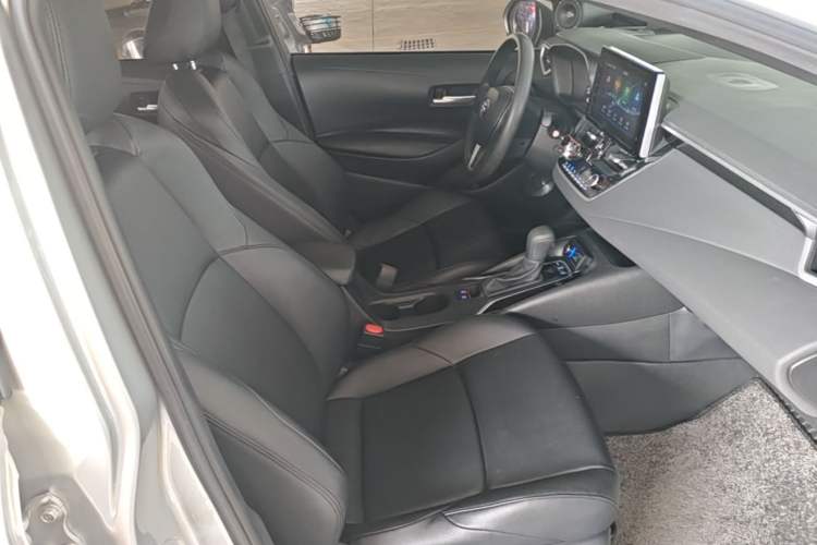 Used Toyota Levin 2019 185T CVT Luxury Edition China VI Standard Right Front Seat