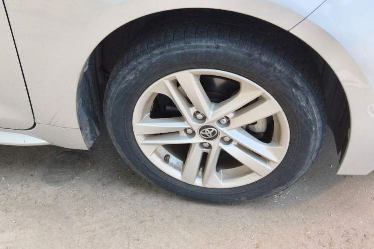Used Toyota Levin 2019 185T CVT Luxury Edition China VI Standard Right Front Wheel Hub