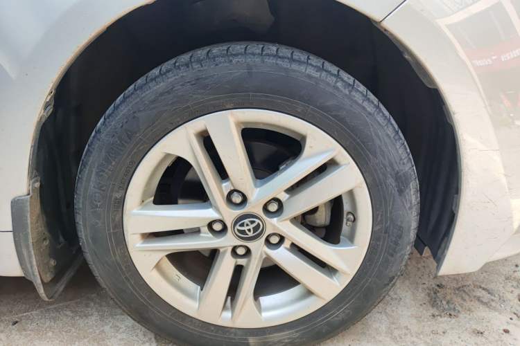 Used Toyota Levin 2019 185T CVT Entry-Level Version China VI Standard Right Front Wheel Hub