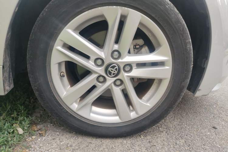 Used Toyota Levin 2019 185T CVT Luxury Edition China VI Standard Right Front Wheel Hub