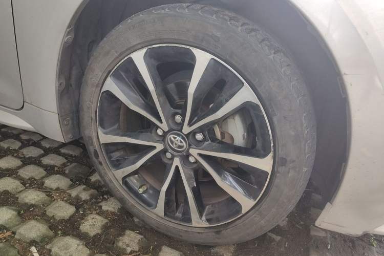 Used Toyota Levin 2019 Dual-Engine 1.8H E-CVT Sport Edition China VI Standard Right Front Wheel Hub