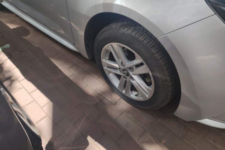 Used Toyota Levin 2019 Dual-Engine 1.8H E-CVT Luxury Edition China VI Standard Right Front Wheel Hub
