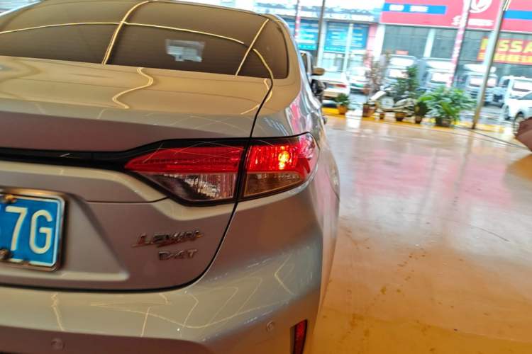Used Toyota Levin 2019 185T CVT Luxury Edition China VI Standard Right Rear Taillight