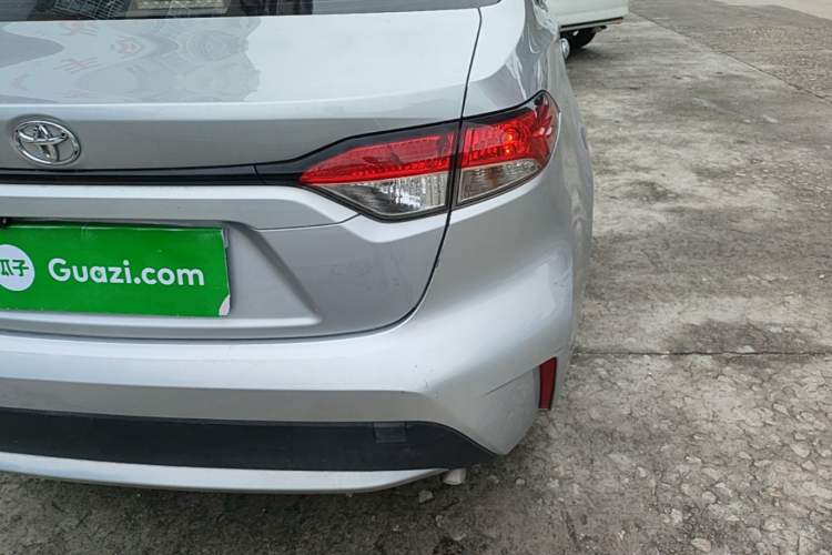Used Toyota Levin 2019 185T CVT Entry-Level Version China VI Standard Right Rear Taillight