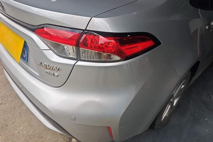 Used Toyota Levin 2019 185T CVT Luxury Edition China VI Standard Right Rear Taillight