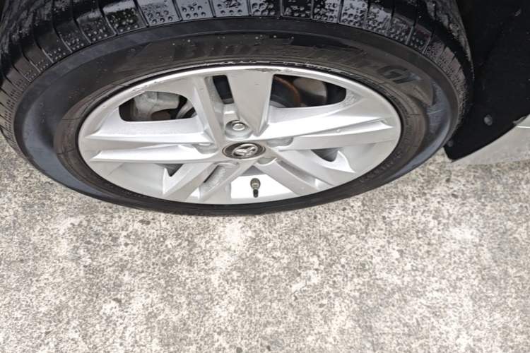Used Toyota Levin 2019 185T CVT Luxury Edition China V Standard Right Rear Wheel Hub