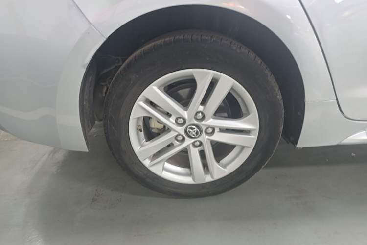 Used Toyota Levin 2019 185T CVT Luxury Edition China VI Standard Right Rear Wheel Hub