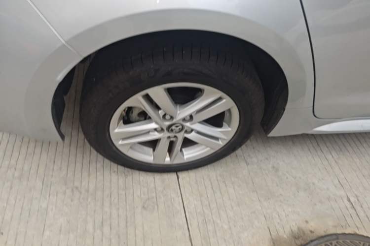 Used Toyota Levin 2019 185T CVT Entry-Level Version China VI Standard Right Rear Wheel Hub