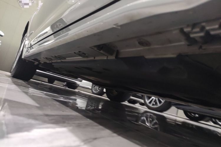 Used Toyota Levin 2019 185T CVT Luxury Edition China VI Standard Right Side Sill