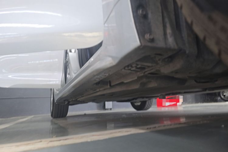 Used Toyota Levin 2019 185T CVT Luxury Edition China VI Standard Right Side Sill