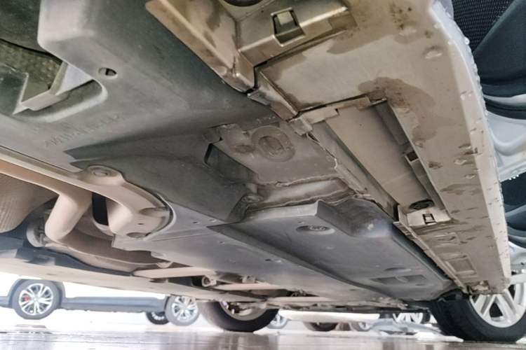 Used Toyota Levin 2019 185T CVT Luxury Edition China VI Standard Right Side Sill