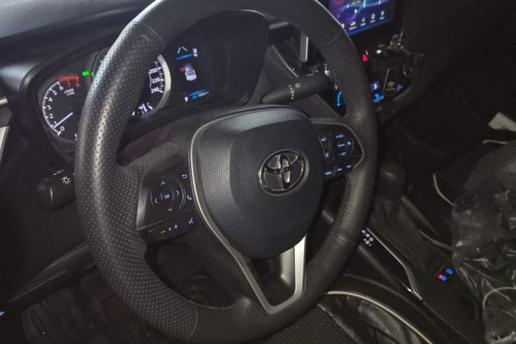 Used Toyota Levin 2019 185T CVT Luxury Edition China VI Standard Steering Wheel