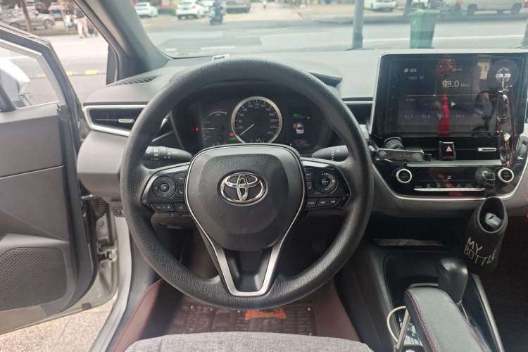 Used Toyota Levin 2019 Dual-Engine 1.8H E-CVT Luxury Edition China VI Standard Steering Wheel
