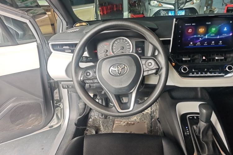 Used Toyota Levin 2019 185T CVT Luxury Edition China VI Standard Steering Wheel
