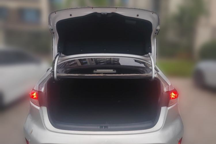 Used Toyota Levin 2019 185T CVT Entry-Level Version China VI Standard Trunk