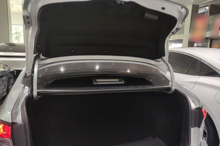 Used Toyota Levin 2019 185T CVT Luxury Edition China VI Standard Trunk