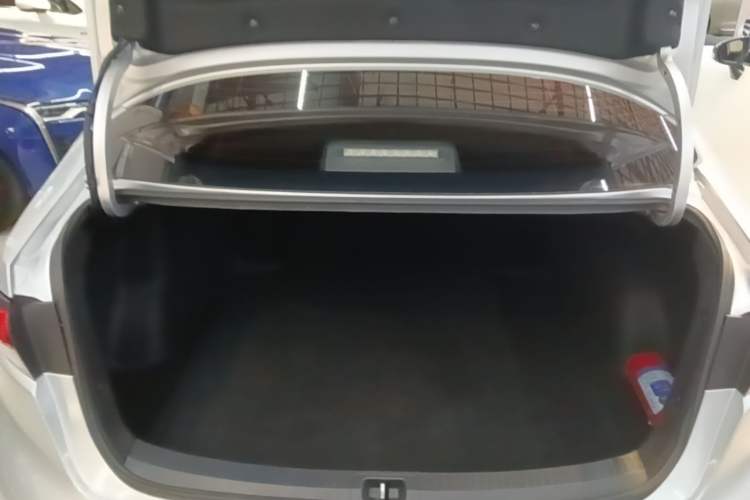 Used Toyota Levin 2019 185T CVT Luxury Edition China VI Standard Trunk
