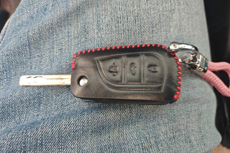 Used Toyota Levin 2019 185T CVT Entry-Level Version China VI Standard Vehicle Key