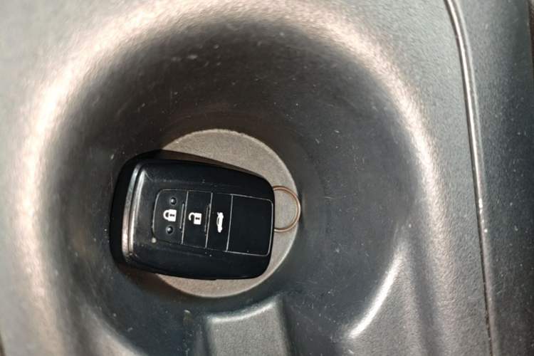 Used Toyota Levin 2019 185T CVT Luxury Edition China V Standard Vehicle Key