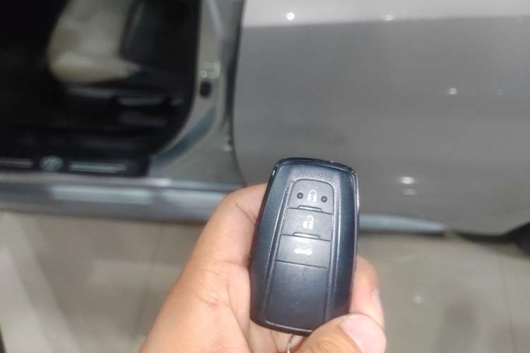 Used Toyota Levin 2019 185T CVT Luxury Edition China V Standard Vehicle Key