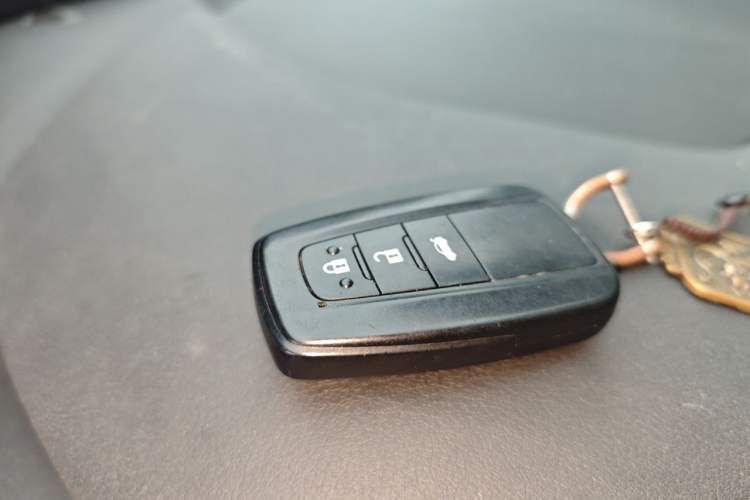 Used Toyota Levin 2019 185T CVT Luxury Edition China VI Standard Vehicle Key