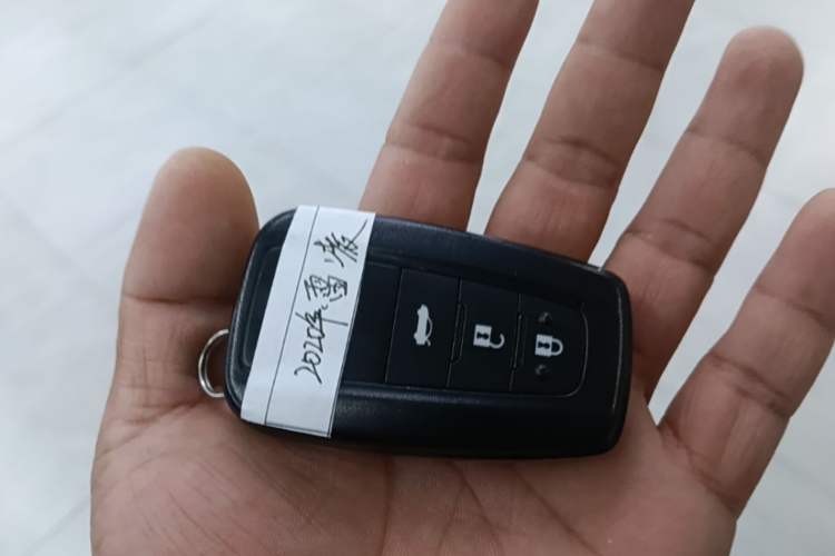 Used Toyota Levin 2019 185T CVT Luxury Edition China VI Standard Vehicle Key