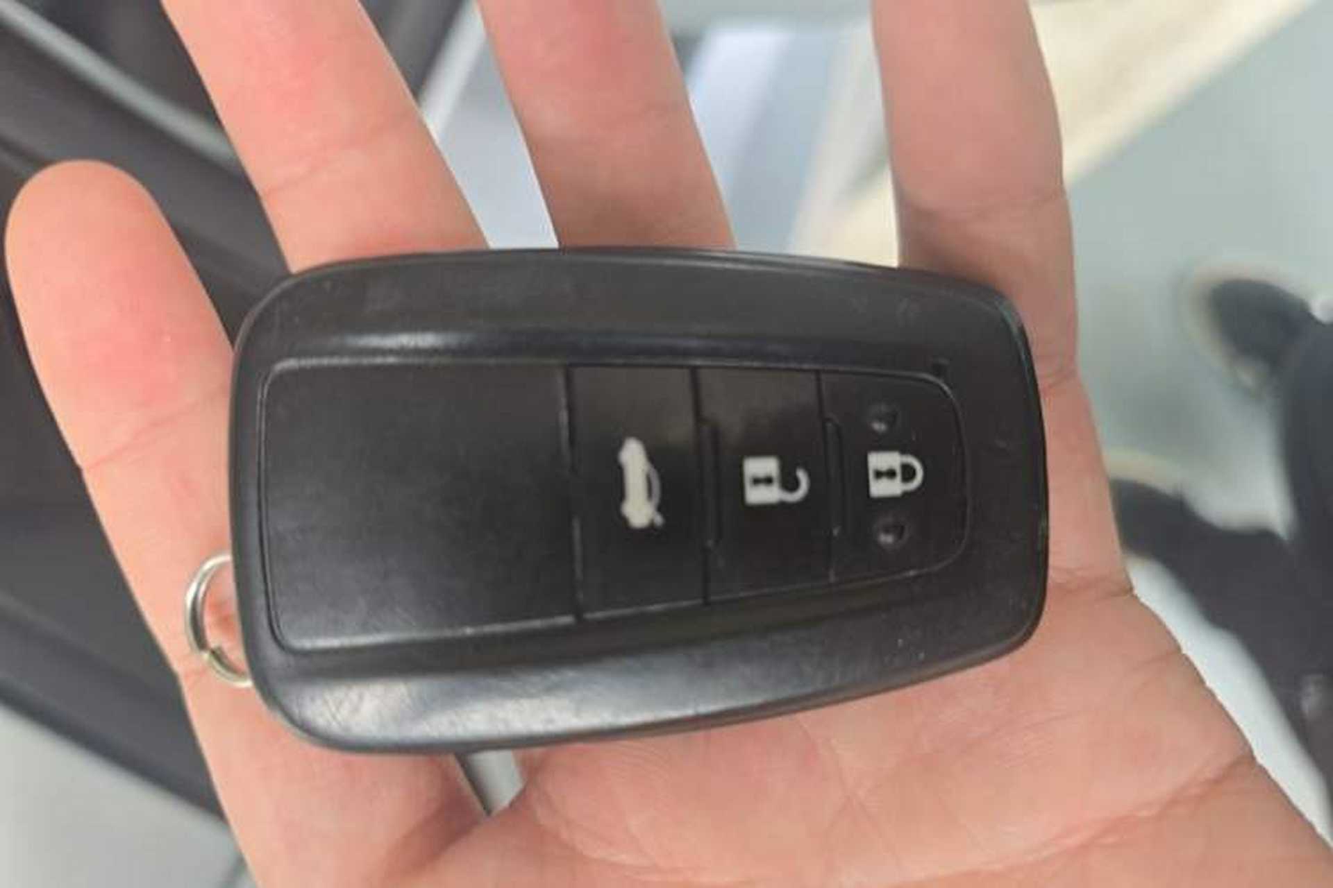 Used Toyota Levin 2019 185T CVT Luxury Edition China VI Standard Vehicle Key