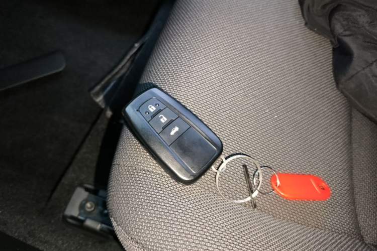 Used Toyota Levin 2019 185T CVT Luxury Edition China VI Standard Vehicle Key