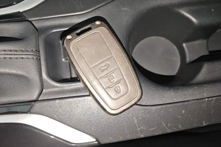 Used Toyota Levin 2019 185T CVT Luxury Edition China VI Standard Vehicle Key