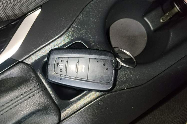 Used Toyota Levin 2019 185T CVT Luxury Edition China VI Standard Vehicle Key