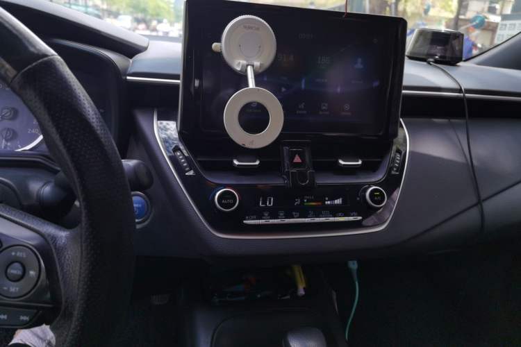 Used Toyota Levin 2019 Dual-Engine 1.8H E-CVT Luxury Edition China VI Standard Audio And AC Panel