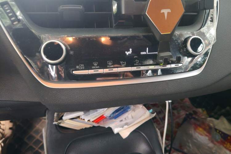 Used Toyota Levin 2019 185T CVT Entry-Level Version China VI Standard Audio And AC Panel