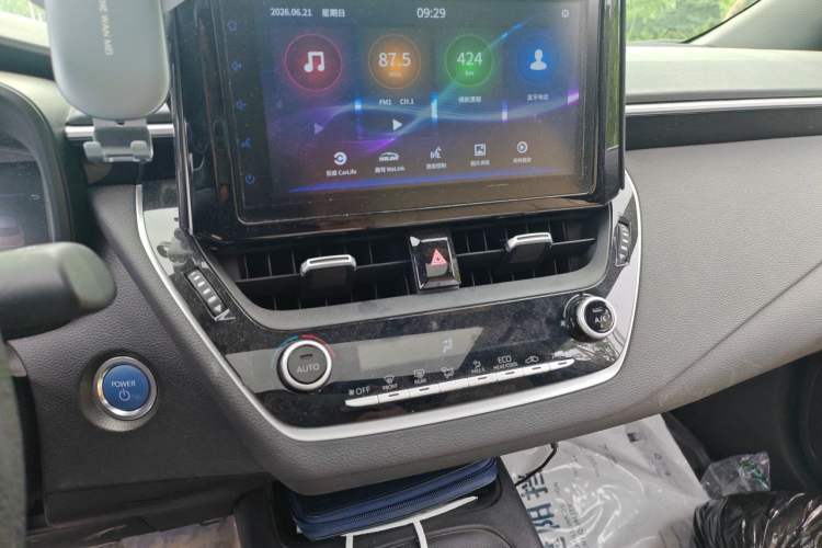Used Toyota Levin 2019 Dual-Engine 1.8H E-CVT Luxury Edition China VI Standard Audio And AC Panel