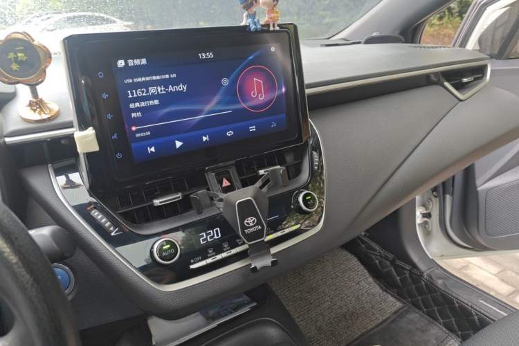 Used Toyota Levin 2019 Dual-Engine 1.8H E-CVT Luxury Edition China VI Standard Audio And AC Panel