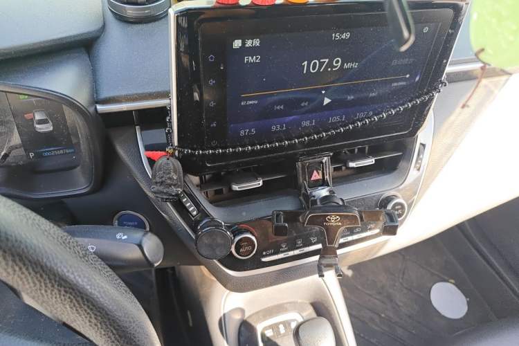 Used Toyota Levin 2019 Dual-Engine 1.8H E-CVT Luxury Edition China VI Standard Audio And AC Panel