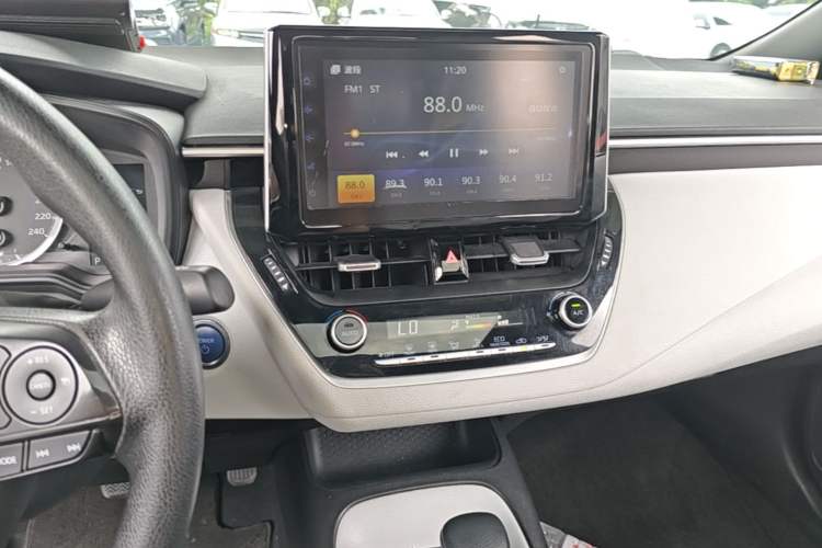 Used Toyota Levin 2019 Dual-Engine 1.8H E-CVT Luxury Edition China VI Standard Audio And AC Panel