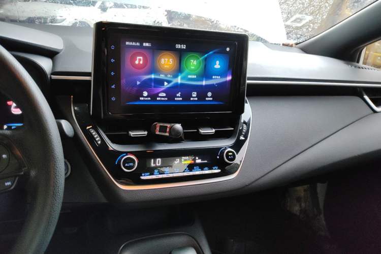 Used Toyota Levin 2019 Dual-Engine 1.8H E-CVT Luxury Edition China VI Standard Audio And AC Panel