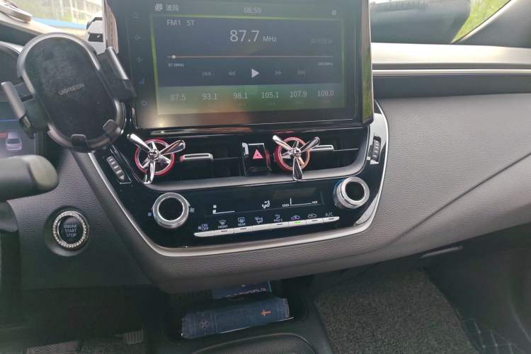 Used Toyota Levin 2019 185T CVT Luxury Edition China VI Standard Audio And AC Panel