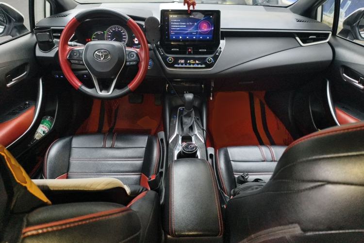 Used Toyota Levin 2019 Dual-Engine 1.8H E-CVT Sport Edition China VI Standard Center Console
