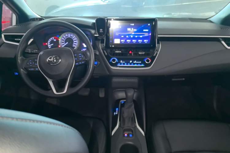 Used Toyota Levin 2019 185T CVT Luxury Edition China VI Standard Center Console
