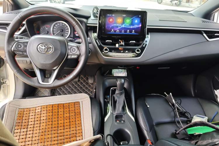 Used Toyota Levin 2019 185T CVT Sport Edition China VI Standard Center Console