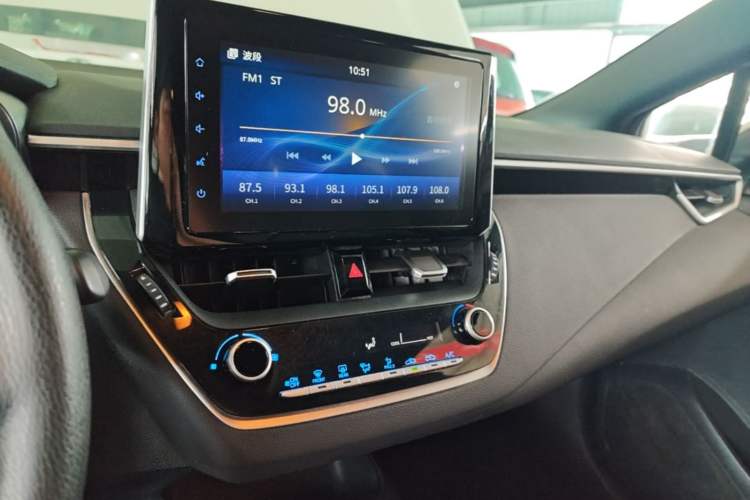 Used Toyota Levin 2019 185T CVT Luxury Edition China VI Standard Center Console