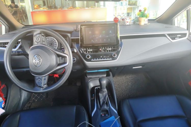 Used Toyota Levin 2019 185T CVT Luxury Edition China VI Standard Center Console