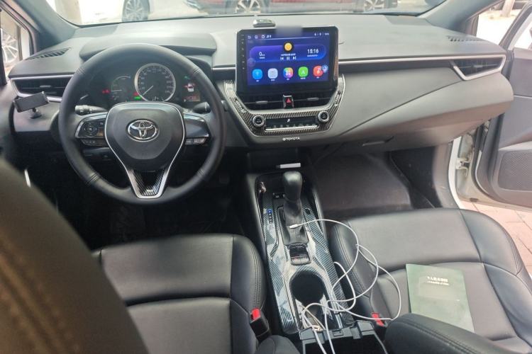 Used Toyota Levin 2019 Dual-Engine 1.8H E-CVT Entry-Level Model China V Standard Center Console