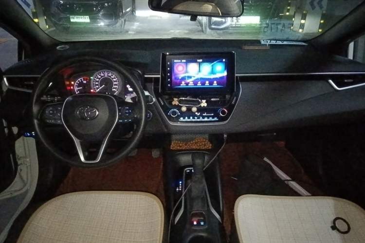 Used Toyota Levin 2019 185T CVT Sport Edition China VI Standard Center Console