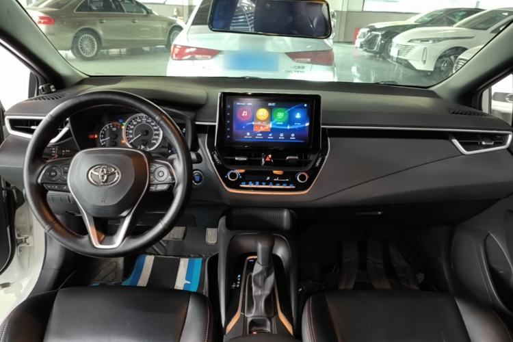 Used Toyota Levin 2019 185T CVT Luxury Edition China VI Standard Center Console