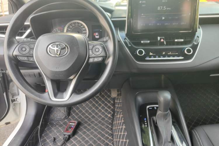 Used Toyota Levin 2019 185T CVT Luxury Edition China VI Standard Center Console