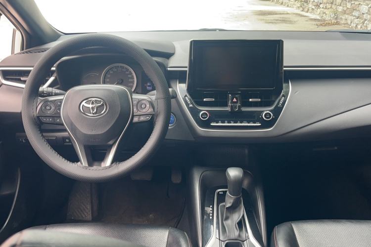 Used Toyota Levin 2019 Dual-Engine 1.8H E-CVT Sport Edition China VI Standard Center Console