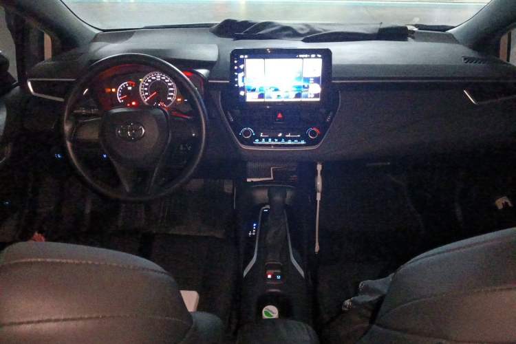 Used Toyota Levin 2019 185T CVT Entry-Level Version China VI Standard Center Console