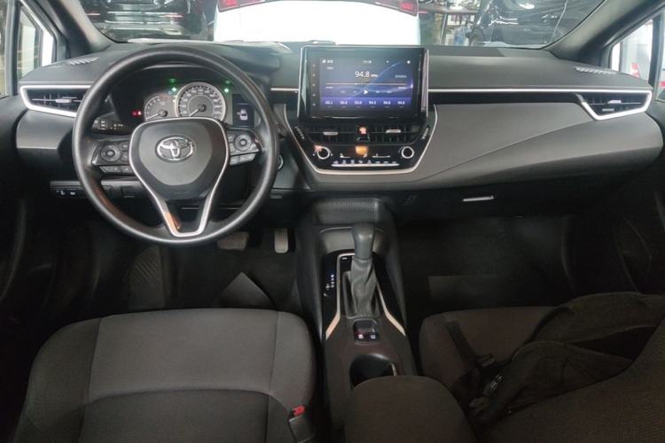 Used Toyota Levin 2019 185T CVT Luxury Edition China VI Standard Center Console